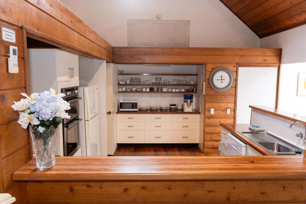 Lake Russell Retreat Emerald Beach Extérieur photo